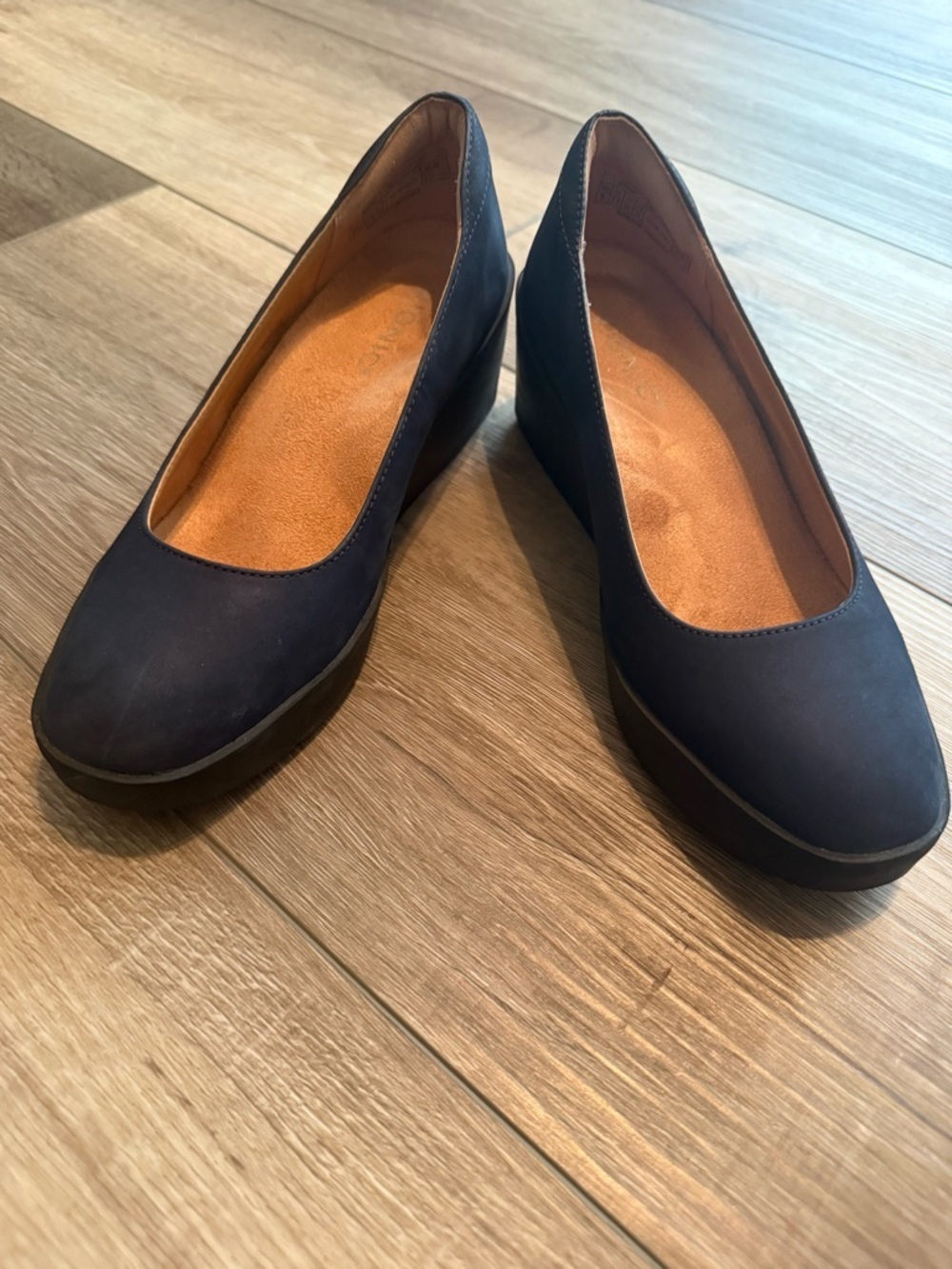 Navy Comfort Wedges for Women - Vionic - Picture 5 of 7